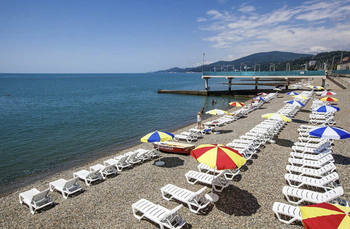 Пляж в Сочи